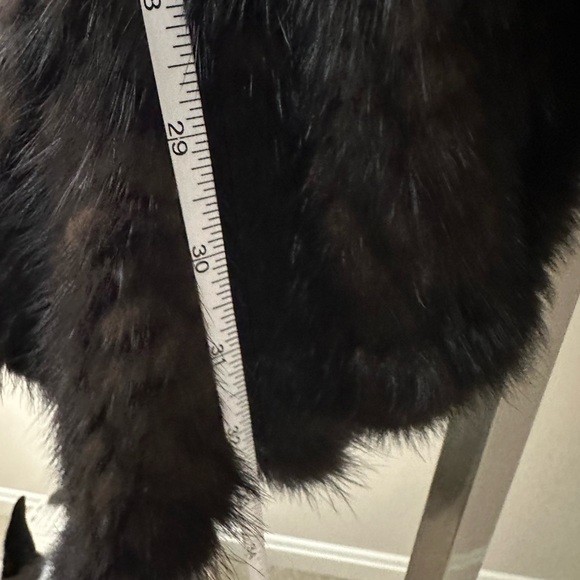 Stunning La Fiorentina Mink Fur Poncho. NWOT - Picture 8 of 9